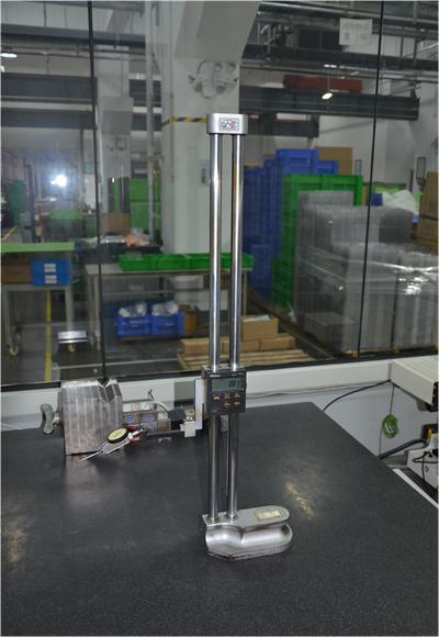 3、精密高度尺.JPG
